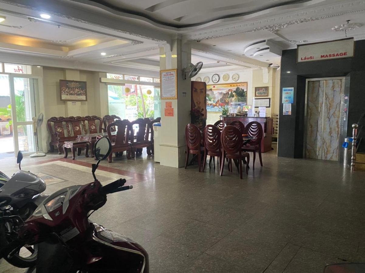 Khach San Thanh Hong Ho Chi Minh-staden Exteriör bild