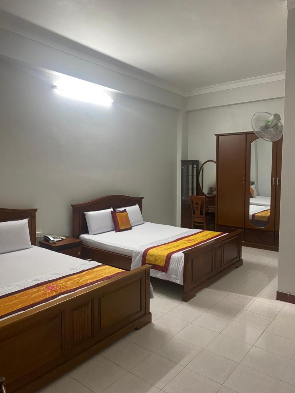 Khach San Thanh Hong Ho Chi Minh-staden Exteriör bild
