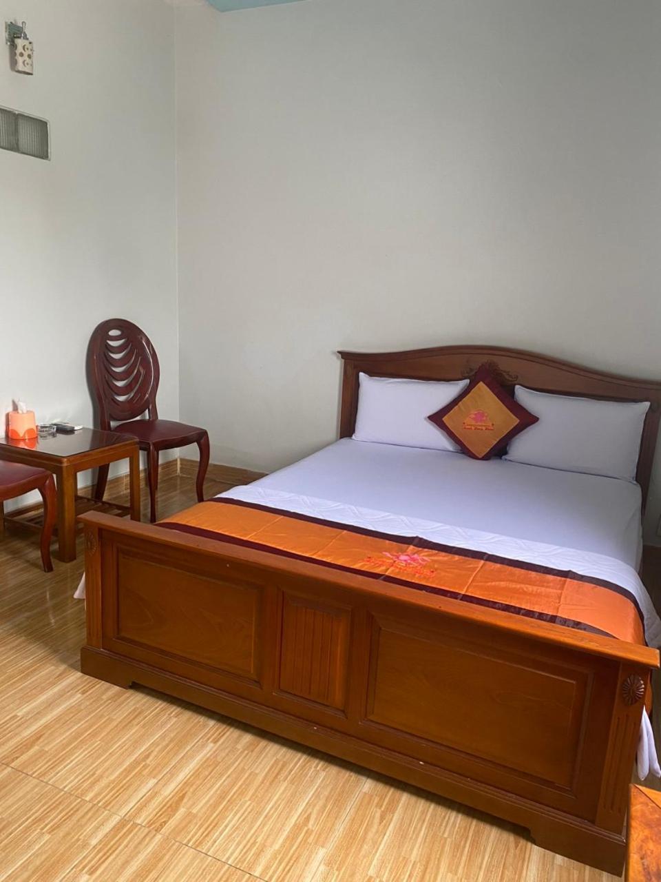 Khach San Thanh Hong Ho Chi Minh-staden Exteriör bild
