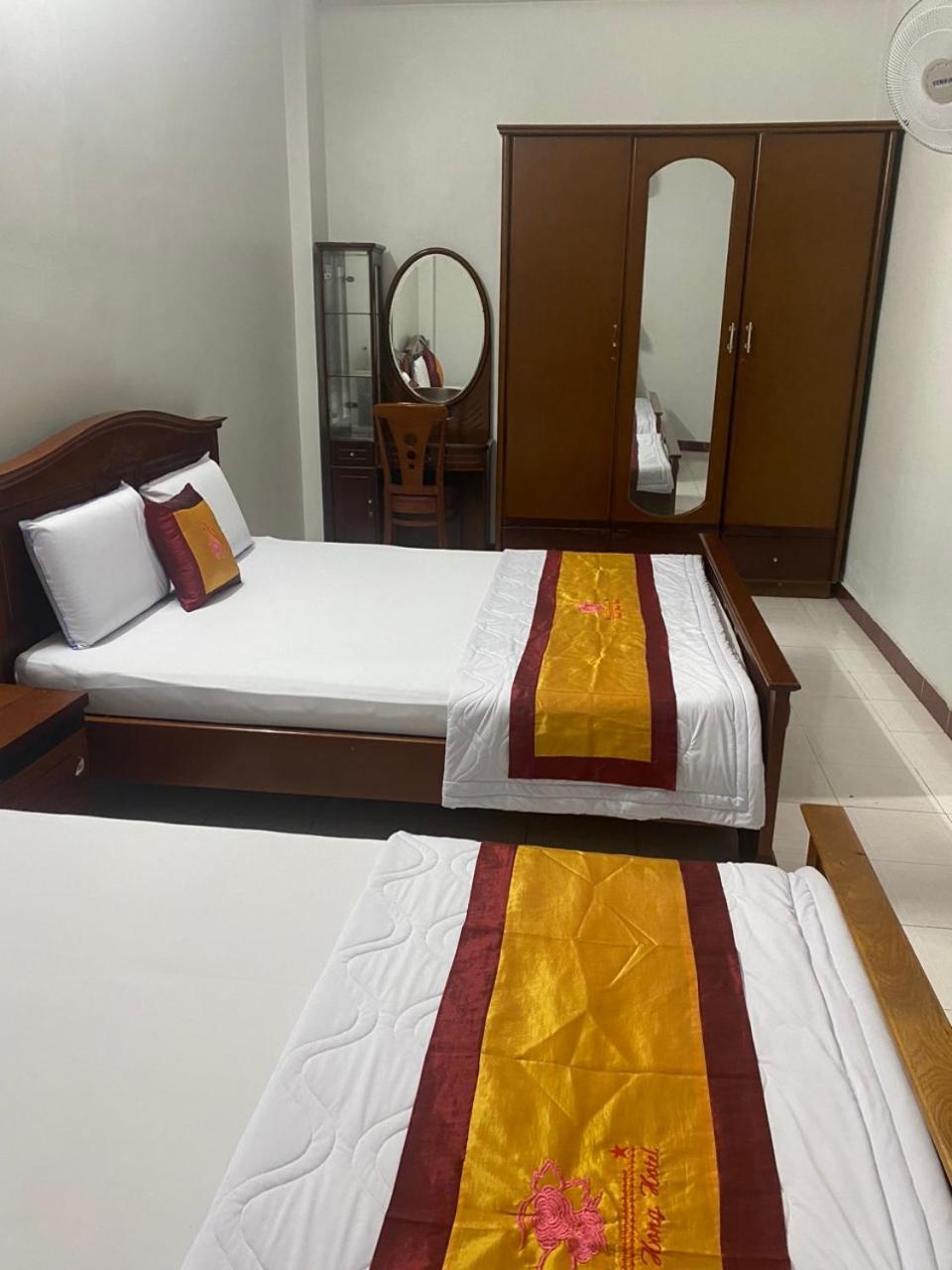 Khach San Thanh Hong Ho Chi Minh-staden Exteriör bild